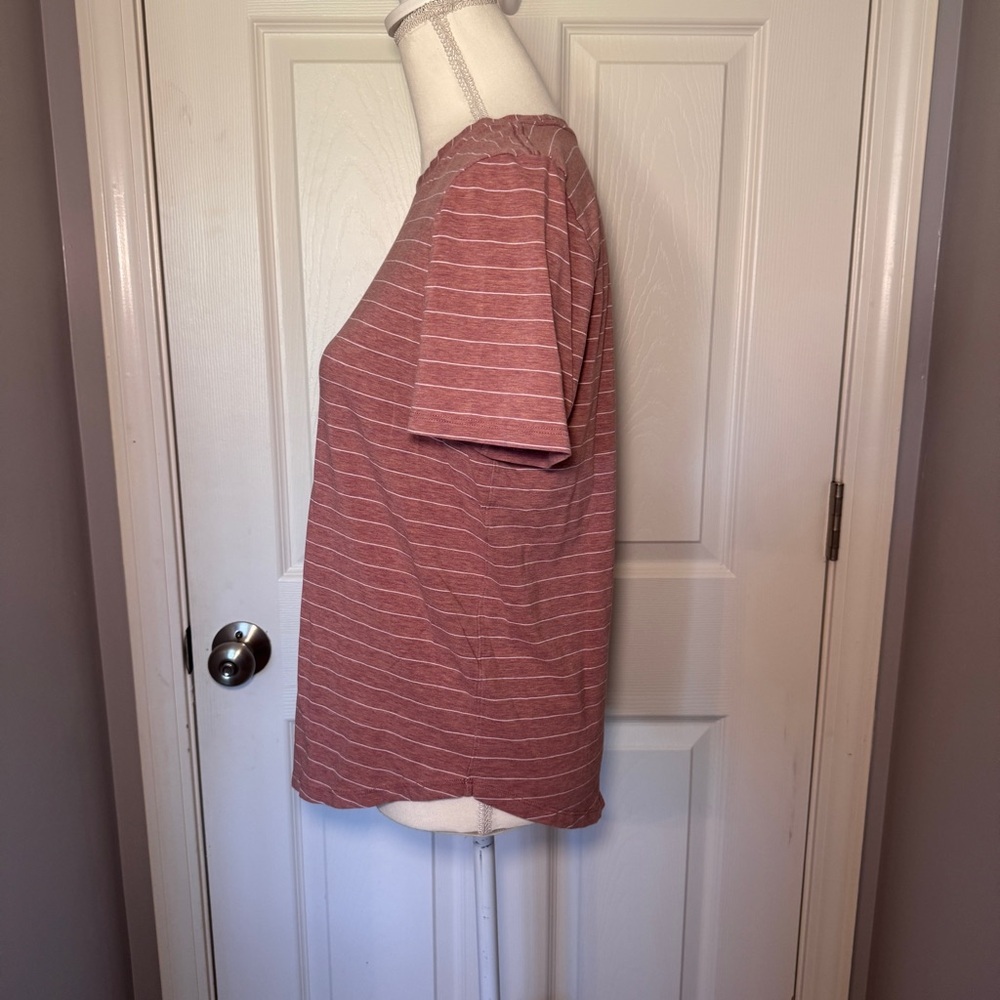 Lululemon Love Crewneck T-Shirt - Picture 3 of 12
